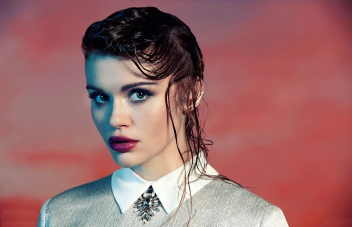 Actresses Holland Roden Face Green Eyes Lipstick 2k