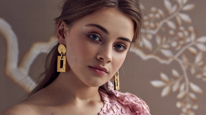 Actresses Josephine Langford Australian Blue Eyes Close Up 2k