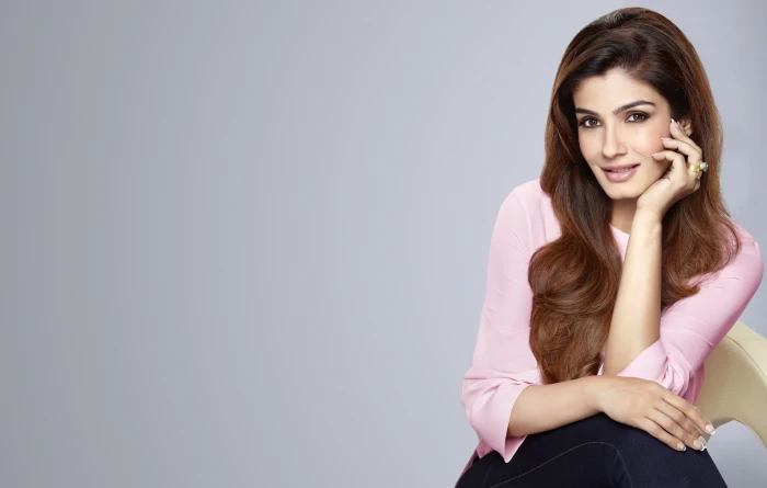 Actresses Raveena Tandon Bollywood Brown Eyes Brunette 2k