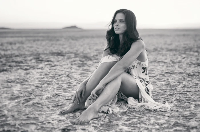 Actresses Katrina Law Black amp; White Depth Of Field Dress