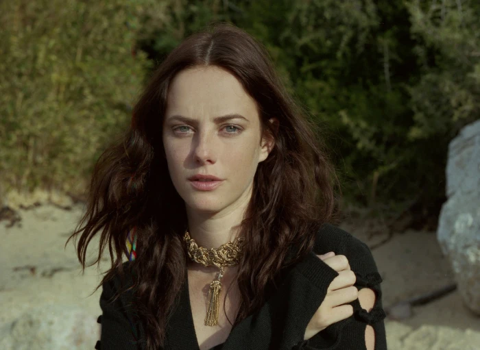 Actresses Kaya Scodelario Blue Eyes Brunette Face Necklace