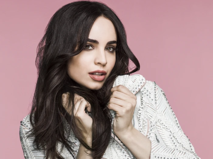 Actresses Sofia Carson American Black Hair Face Singer 2k 4k 5k 8k