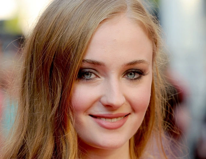 Actresses Sophie Turner Blue Eyes Face Redhead Smile
