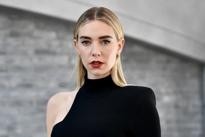 Actresses Vanessa Kirby Blonde Blue Eyes English Lipstick 2k