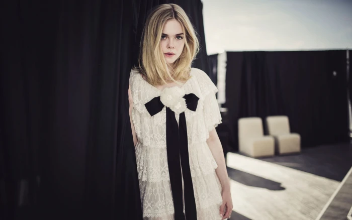 Elle Fanning CFF Female celebrities actress hollywood one person