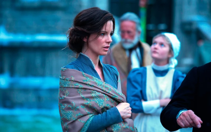 women Kate Beckinsale actress Eliza Graves brunette horse 2k