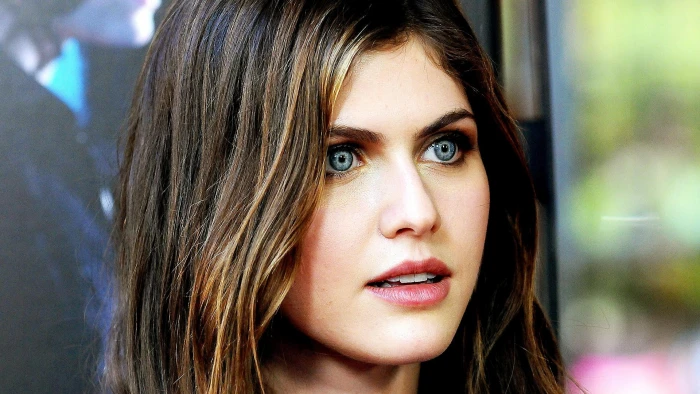 Alexandra Daddario blue eyes brunette women actress celebrity