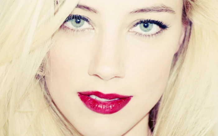 Amber Heard face makeup actress blonde beautiful woman