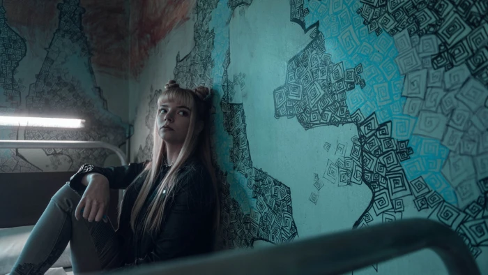 Anya Taylor Joy women actress blonde long hair makeup