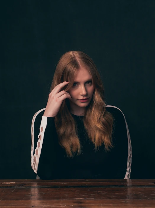 Bryce Dallas Howard actress redhead long hair one person 2k