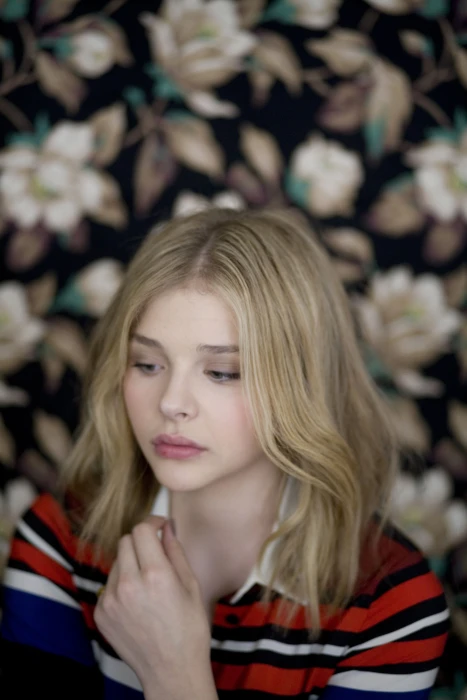 Chlo Grace Moretz women blonde actress celebrity blond hair 2k