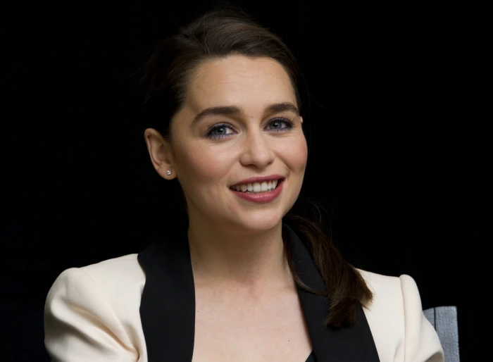 Emilia Clark smiling Clarke actress women brunette 2k