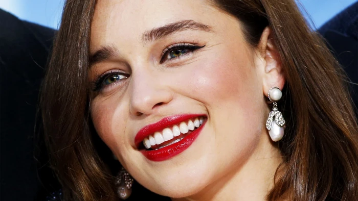 Emilia Clarke actress red lipstick women