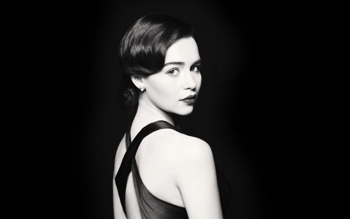 Emilia Clarke brunette actress celebrity women monochrome 2k