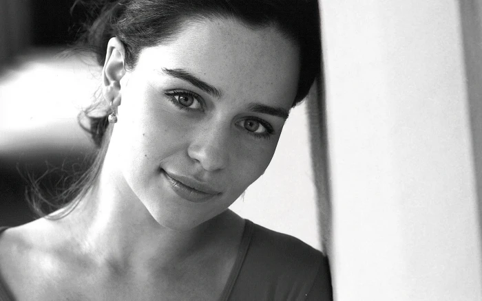 Emilia Clarke monochrome women actress face brunette portrait