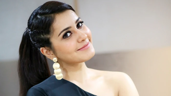 Indian actress Rashi Khanna 2k