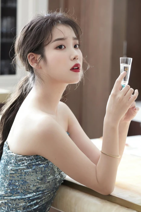 IU K pop korean women actress 2k Lee Ji-eun