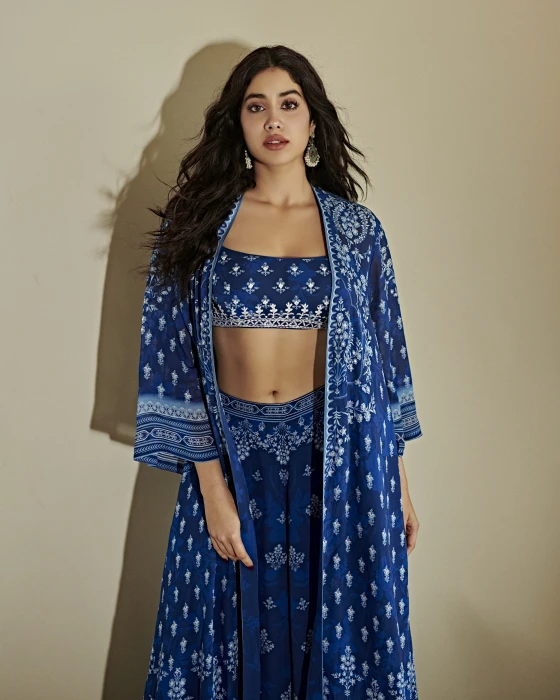 Janhvi Kapoor celebrity blue dress black hair Bollywood actresses 2k