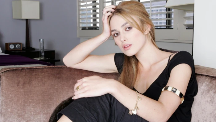 Keira Knightley women face actress celebrity hair beauty