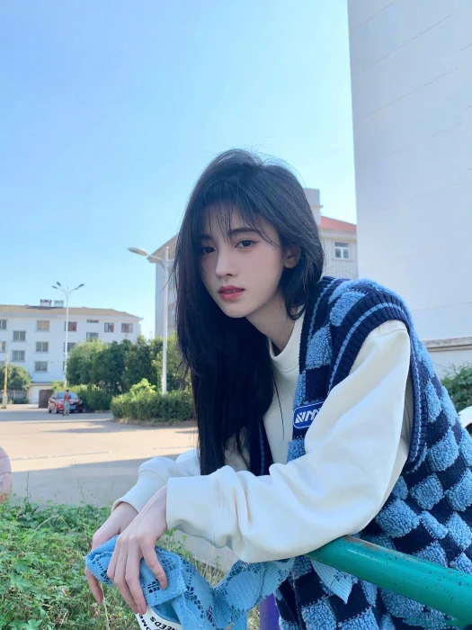 Kiku Ju Jingyi Idol actress singer women Chinese Asian 2k