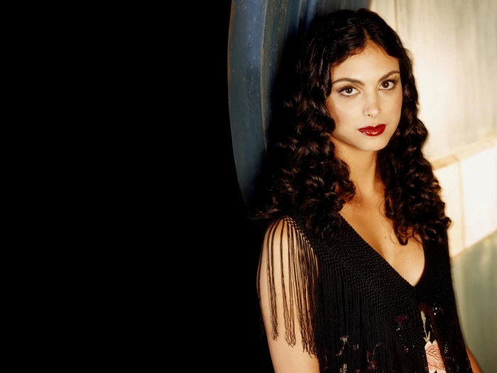 Morena Baccarin women actress brunette curly hair brown eyes