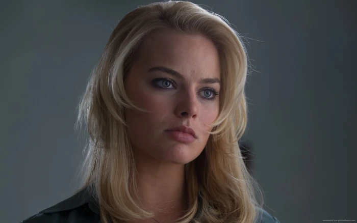 Margot Robbie blonde actress celebrity TV portrait headshot 2k