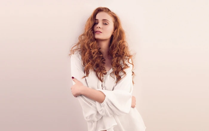 Sophie Turner women actress curly hair long redhead