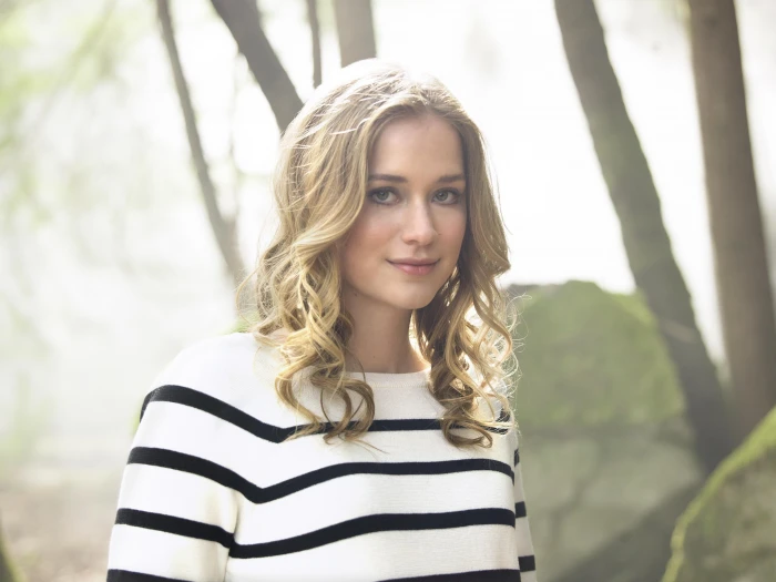 women actress blonde Elizabeth Lail 2k