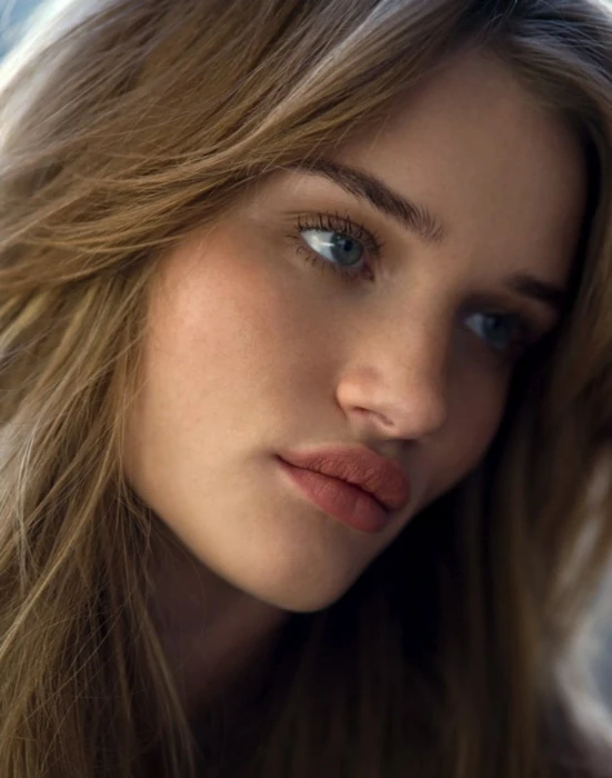 women actress model Rosie Huntington Whiteley portrait