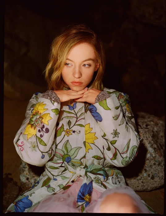 women blonde actress Sydney Sweeney