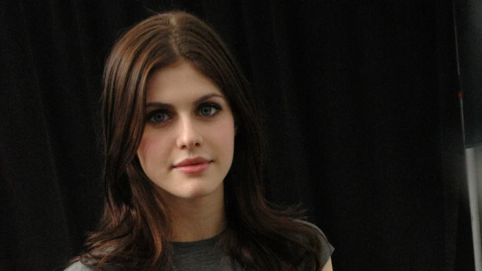 woman's face Actresses Alexandra Daddario headshot portrait 25