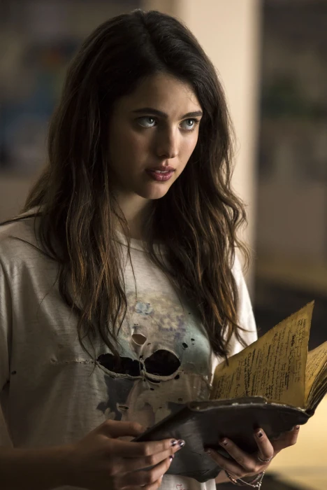 women Margaret Qualley Death Note actress 2k