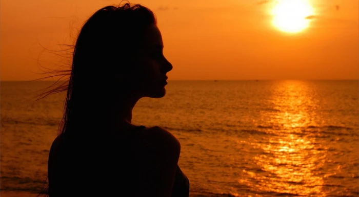 Girl woman's face Girls beach sun shadow sunset sky sea 2k