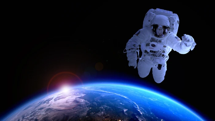 Earth space astronaut 2k