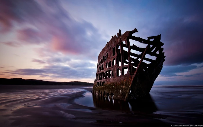 nature landscape wreck shipwreck Oregon beach sea water 2k