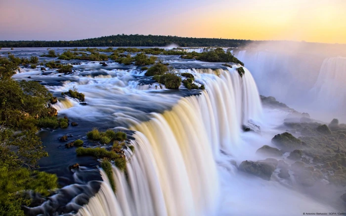 Niagara Falls Canada Iguazu Argentina waterfall nature long exposure 2k