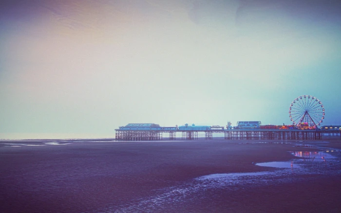 red ferry's wheel beach sand pier sea Atlantic City morning 2k