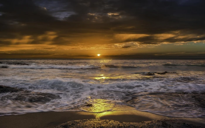 Sea beach waves sunrise clouds 2k