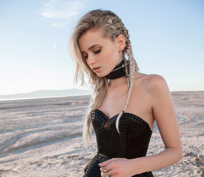 women's black strapless dress Abbey Lee Kershaw blonde bare shoulders 2k