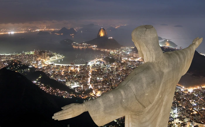 Christ The Redeemer Rio de Janeiro cityscape night statue 2k