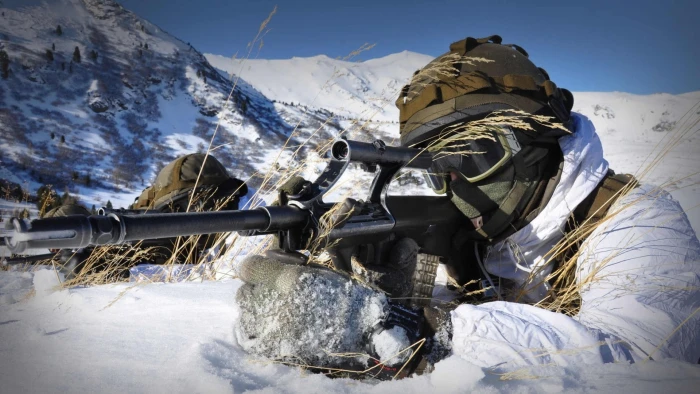 military snow mountain sky landscape cold winter water 2k
