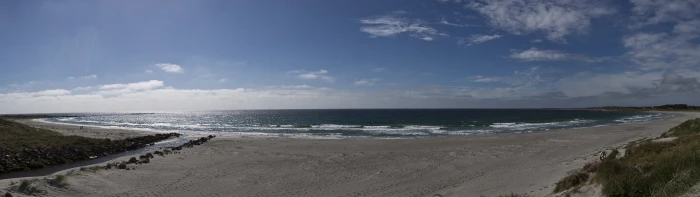 body of water beach sea sky horizon land cloud over 2k 4k
