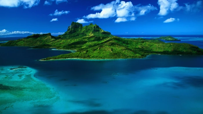 Bora Hawaii With Stunning Beaches And Green Islands Ocean Blue Translucent Water 2k 4k