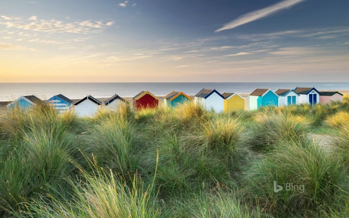 Suffolk Southwold Beach huts Bing sea sky water in a row 2k
