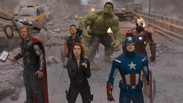 Avengers movie still screenshot gun hammer bow team armor 2k