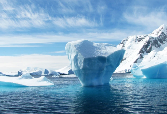 ice berg on iceberg antarctica polar blue sea scenery Ice Formation 2k