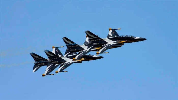 aerobatic air aircrafts black eagle eagles golden jets 2k