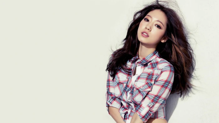 Park Shin Hye charming computer 12 2k