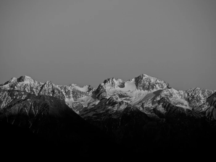 mountains blanc black and white ridge minimal contrast 2k 4k 5k