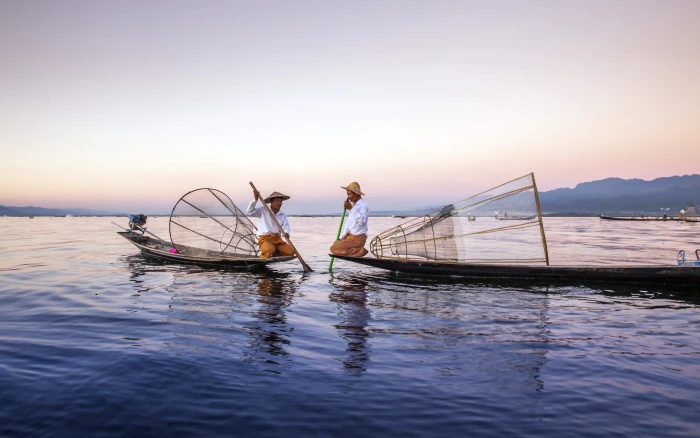 Myanmar Inle Lake Fishermen Sunset Scenery water nautical vessel 2k 4k